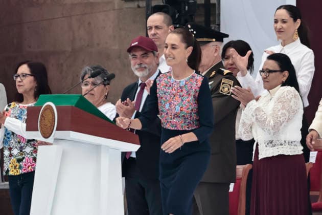 September 27, 2026, Mexico City, Cdmx, Mexico: The President of Mexico, CLAUDIA SHEIMBAUM closes before thousands of supporters in the Plaza de la Constitucio³n her tour Honestity and Results that went through the 32 States of the Republic; during the speech she talked about the progress and benefits that her government has had towards the population, first attending vulnerable groups with economic aid, improvements in the health sector, advances in technology, improvements in transport, increase in foreign investments, education, reduction of violence and homicides at the national level, greater security, all this with a humanistic approach. Within the speech he emphasized social justice, the democracy that prevails in the country, fre - ZUMAp204 20260927_zip_p204_005 Copyright: xJosuexPerezx