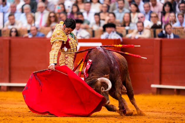 Fourth Regular Bullfight of the San Miguel Fair in Seville: Morante de la Puebla during the fourth regular bullfight of the San Miguel Fair at the Real Maestranza de Caballería On September 27, 2026, in Seville, Andalusia, Spain, Morante de la Puebla, Daniel Luque, and Borja Jiménez fought bulls from the Garcigrande ranch during the fourth subscription bullfight of the San Miguel Fair, September 27, 2026, in Seville, Andalusia, Spain Copyright: xJoaquinxCorcherox 7804624