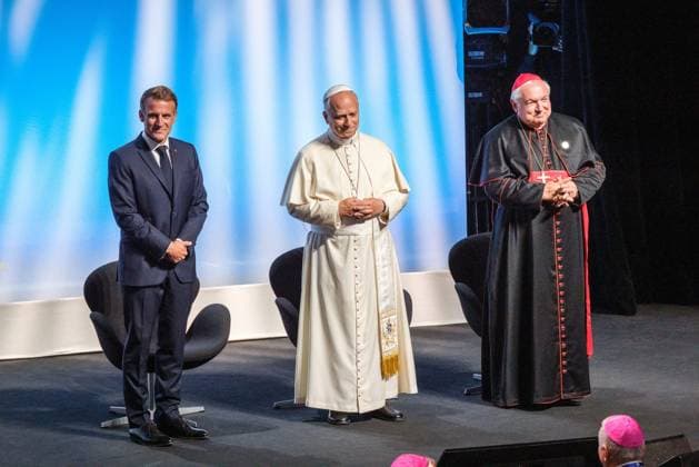 RECORD DATE NOT STATED The Pope in Metz Photo by Arnaud BEINAT Maxppp September 28, 2026, Metz, Moselle, Lorraine, Grand Est, France Address by Pope Leo XIV at the Robert Schuman Convention Center, in the presence of French President Emmanuel Macron and Catholic Cardinal Jean Marc Aveline, President of the French Bishops’ Conference, Metz, France, September 28, 2026 Pope Leo XIV delivers a speech at the Robert Schuman Convention Center in Metz, in the presence of French President Emmanuel Macron and Cardinal Jean Marc Aveline, President of the French Bishops’ Conference, during the Pope’s four-day apostolic visit to France Copyright: xMAXPPPxArnaudxBeinatx ABE260928-16 ABE260928-16