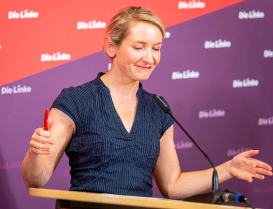 Ines Schwerdtner, EUR, Germany, Berlin, September 28, 2026 Press conference by Ines Schwerdtner, chairwoman of the party Die Linke, at the Karl Liebknecht Haus on current issues: the complaint filed against Federal Minister Dobrindt, long-term care reform, expropriation or socialization, and the resignation of Jens Spahn