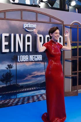 September 28, 2026, Madrid, Community Of Madrid, Spain: Spanish actress VICKY LUENGO, who plays the lead role of Antonia Scott, the most intelligent person on Earth, attends the blue carpet premiere of the second season of the Amazon Prime Video series Reina Roja: Loba Negra at Cine Capitol on Monday, September 28, 2026, in Madrid, Spain. Luengo dazzled in a red sequined Max Mara Resort 2027 gown inspired by the traditional Chinese qipao. Directed by Koldo Serra and based on the bestselling novel by Juan Gomez-Jurado, the thriller series follows Scott and her partner Jon Gutierrez as they face the Russian mafia and a dangerous hitwoman in the Costa del Sol. The exclusive debut gathered the main cast and Spanish celebrities to celebrate th - ZUMAo127 20260928_zep_o127_218 Copyright: xHugoxOrtunox
