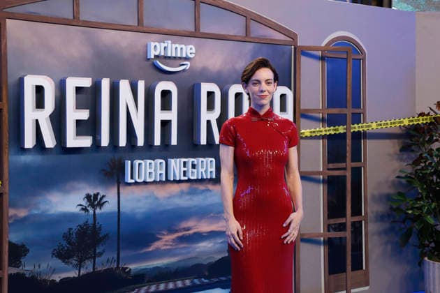 September 28, 2026, Madrid, Community Of Madrid, Spain: Spanish actress VICKY LUENGO, who plays the lead role of Antonia Scott, the most intelligent person on Earth, attends the blue carpet premiere of the second season of the Amazon Prime Video series Reina Roja: Loba Negra at Cine Capitol on Monday, September 28, 2026, in Madrid, Spain. Luengo dazzled in a red sequined Max Mara Resort 2027 gown inspired by the traditional Chinese qipao. Directed by Koldo Serra and based on the bestselling novel by Juan Gomez-Jurado, the thriller series follows Scott and her partner Jon Gutierrez as they face the Russian mafia and a dangerous hitwoman in the Costa del Sol. The exclusive debut gathered the main cast and Spanish celebrities to celebrate th - ZUMAo127 20260928_zep_o127_196 Copyright: xHugoxOrtunox