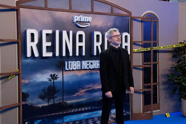 September 28, 2026, Madrid, Community Of Madrid, Spain: Spanish writer JUAN GOMEZ-JURADO, author of the bestselling novel upon which the series is based, poses on the blue carpet during the premiere of the second season of the Amazon Prime Video series Reina Roja: Loba Negra at Cine Capitol on Monday, September 28, 2026, in Madrid, Spain. Directed by Koldo Serra, the thriller series follows protagonists Antonia Scott and Jon Gutierrez as they face the Russian mafia in the Costa del Sol. The exclusive debut gathered the main cast and Spanish celebrities to celebrate the show s upcoming global release on October 2, 2026. Madrid Spain - ZUMAo127 20260928_zep_o127_070 Copyright: xHugoxOrtunox