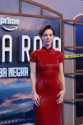 September 28, 2026, Madrid, Community Of Madrid, Spain: Spanish actress VICKY LUENGO, who plays the lead role of Antonia Scott, the most intelligent person on Earth, attends the blue carpet premiere of the second season of the Amazon Prime Video series Reina Roja: Loba Negra at Cine Capitol on Monday, September 28, 2026, in Madrid, Spain. Luengo dazzled in a red sequined Max Mara Resort 2027 gown inspired by the traditional Chinese qipao. Directed by Koldo Serra and based on the bestselling novel by Juan Gomez-Jurado, the thriller series follows Scott and her partner Jon Gutierrez as they face the Russian mafia and a dangerous hitwoman in the Costa del Sol. The exclusive debut gathered the main cast and Spanish celebrities to celebrate th - ZUMAo127 20260928_zep_o127_194 Copyright: xHugoxOrtunox