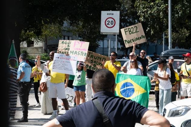 RECORD DATE NOT STATED Elections in the city of Porto, Portugal, 2026. Porto (Portugal), October 4, 2026 - Politics Elections 2026 Voting - Voters arrive to vote in Porto at ISEP, the third largest Brazilian polling station abroad, in the city of Porto, Portugal, this Sunday, October 4, 2026.(Foto: Andre Ribeiro Thenews2 imago images) Elections in the city of Porto, Portugal, 2026. Copyright: xAndrexRibeirox