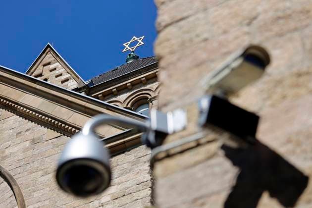 Every third Jewish community reports anti-Semitic attacks, archive images