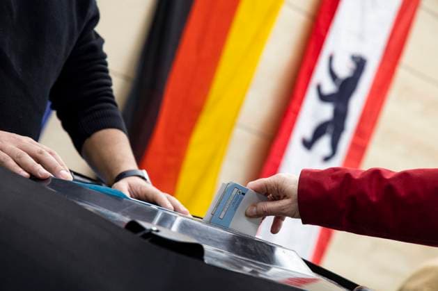 Berlin, House of Representatives lowers the voting age to 16, archive pictures