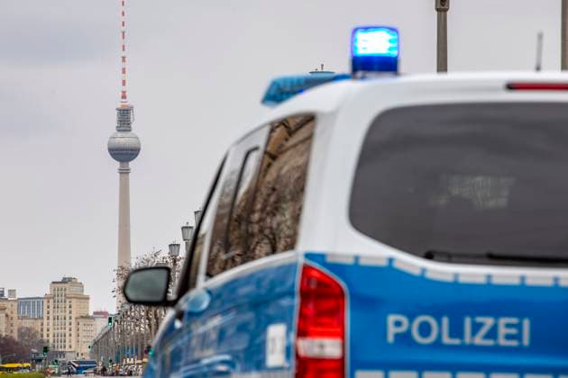 Raid on left-wing womens organisation in Berlin, archive images