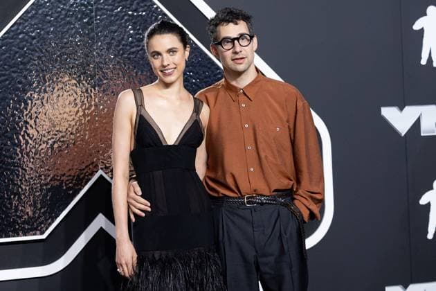 Margaret Qualley and Jack Antonoff are reported to have split up, archive photos