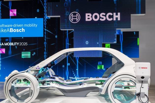 VW ends collaboration with Bosch on autonomous driving, archive images