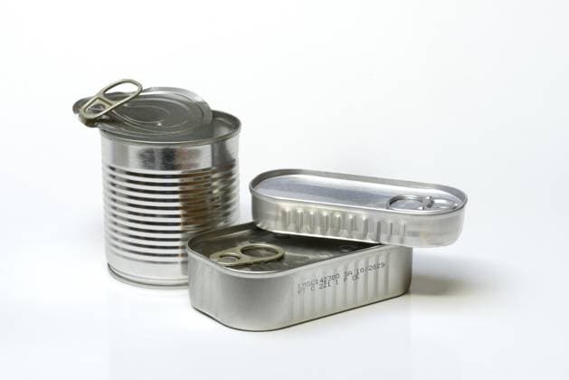 Tinned food still has a problem with harmful substances, archive images