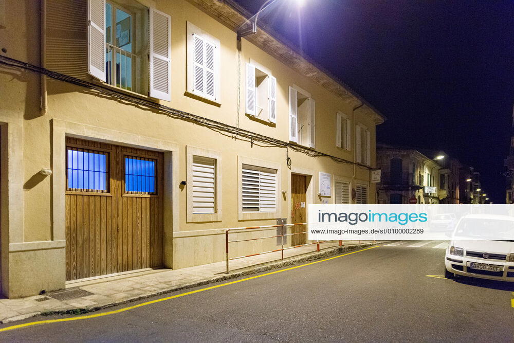 20200426 Children go out of the Home in Mallorca during Corona Lock down PALMA DE MALLORCA, SPAIN APRIL 26 2020 PAC medical center in in Llucmajor at Children go out of the Home in Mallorca during Corona Lock down on April 26, 2020 in Palma de Mallorca, Palma de Mallorca Baleares Spain