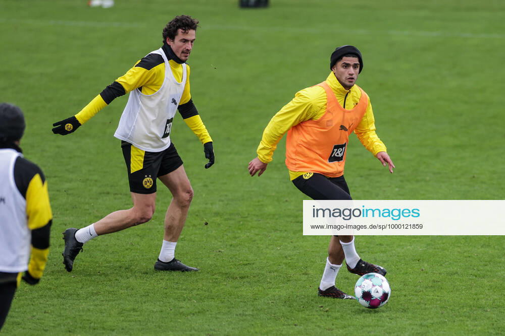 Football, 2020 2021 season, Training Borussia Dortmund, f l Thomas Delaney Borussia Dortmund , Mahmoud Dahoud Borussia Dortmund Dortmund club ground Borussia Dortmund NRW Germany xRHR PHOTO DEx