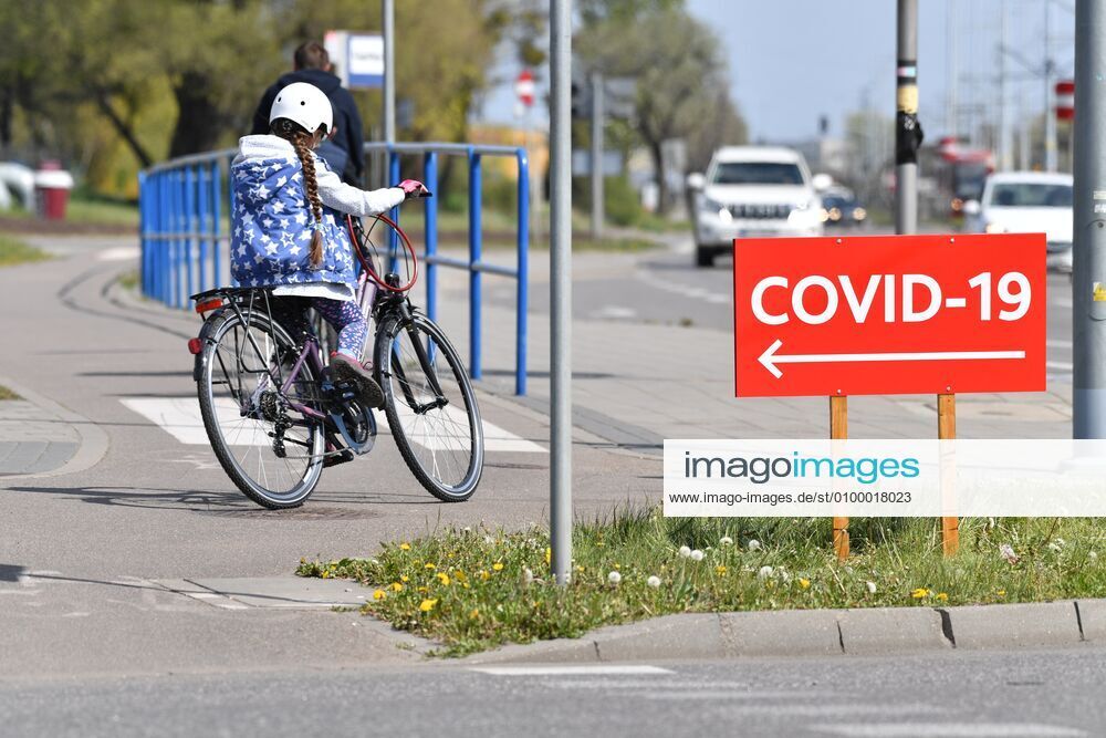 Drive & Go-Thru mobile tent for testing for the coronavirus at the Energa Arena in Gdansk Drive & Go-Thru mobile tent for testing for the coronavirus at the Energa Arena on April 27, 2020 in Gdansk, Poland EN_01426432_0065