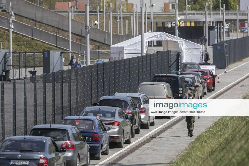 Drive & Go-Thru mobile tent for testing for the coronavirus at the Energa Arena in Gdansk Drive & Go-Thru mobile tent for testing for the coronavirus at the Energa Arena on April 27, 2020 in Gdansk, Poland EN_01426432_0072