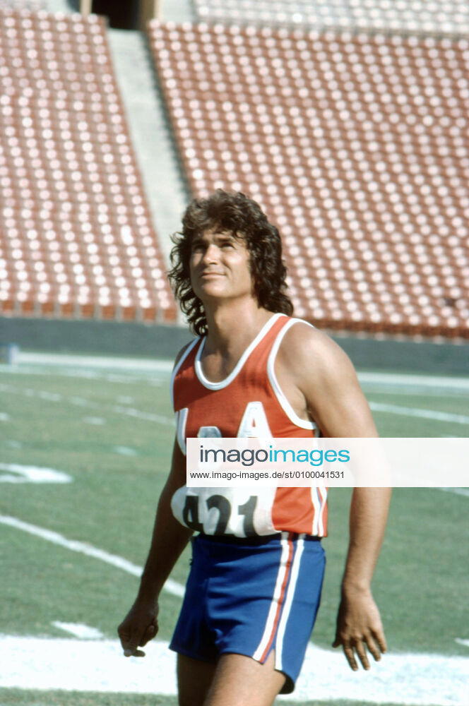 Michael Landon, 30. Todestag am 1. Juli THE LONELIEST RUNNER, Michael Landon, 1976. Courtesy Everett Collection !ACHTUNG AUFNAHMEDATUM GESCHÃ„TZT! PUBLICATIONXNOTxINxCANxCHNxFRAxITAxJPNxNORxPOLxRUSxESPxUKxUSA