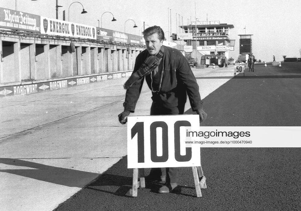 Wolfgang Graf Berghe von Trips our picture from 1957 had an accident on 10 09 1961 in Monza U B z Graf Berghe von Trips at a drivers course on the Nuerburgring 30 11 1957 HM