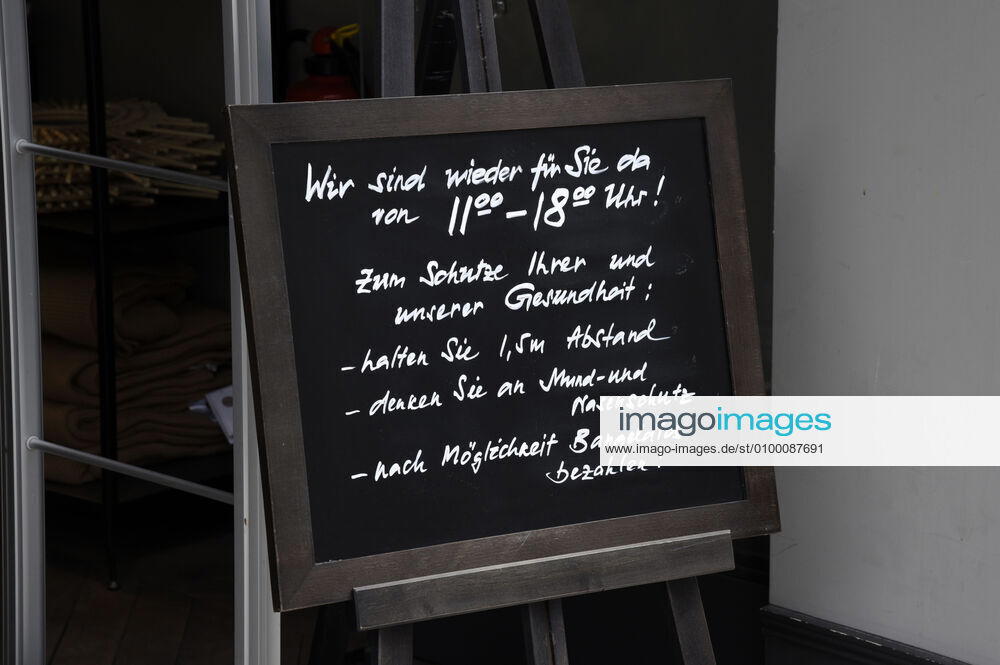 Behavioural guidelines for shop openings after relaxation of corona restrictions Munich, 27 04 2020 Foto:xS.xFuturexImage