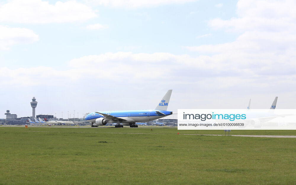 Amsterdam Airport Schiphol in the Netherlands is virtually empty and abandoned as a result of the corona virus (c) PPE Beijersbergen Amsterdam The Netherlands