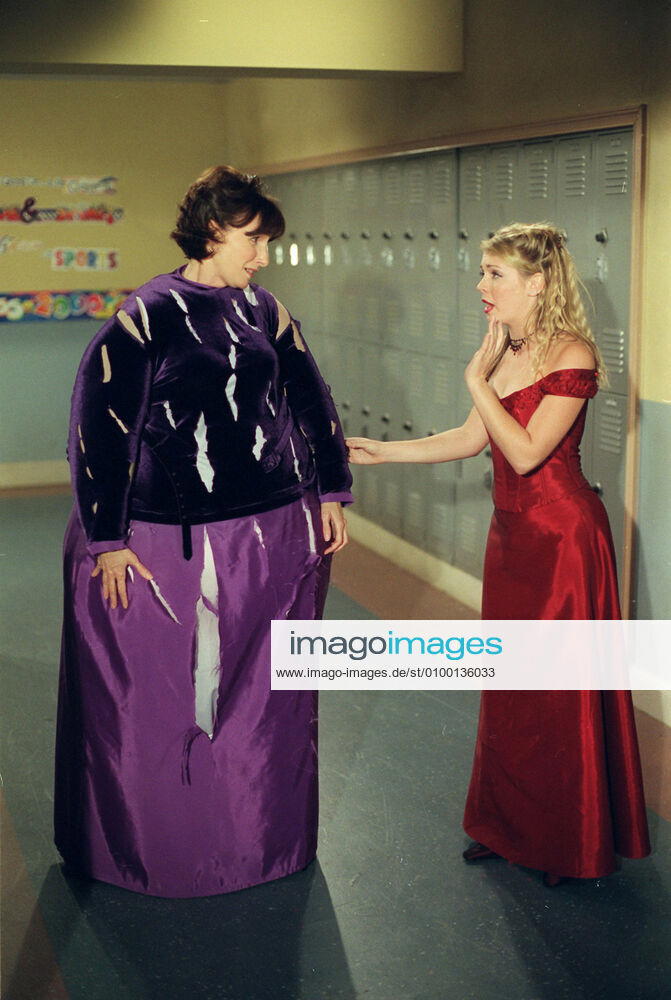 SABRINA, THE TEENAGE WITCH, Mary Gross, Melissa Joan Hart, Now You See Her, Now You Don t , (Season 4, aired 01 07 2000), 1996-2003 ABC Courtesy Everett Collection !ACHTUNG AUFNAHMEDATUM GESCHÄTZT! PUBLICATIONXNOTxINxCANxCHNxFRAxITAxJPNxNORxPOLxRUSxESPxUKxUSA