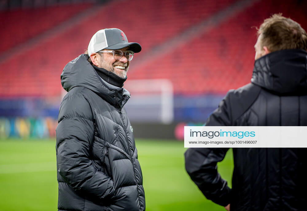 Liverpool coach Juergen Klopp and Leipzig coach Julian Nagelsmann stand together and talk UEFA Champions League Round of 16, second leg FC Liverpool RB Leipzig 2 0 10 03 2021, Puskas Arena in Budapest Hungary FC Liverpool RB Leipzig