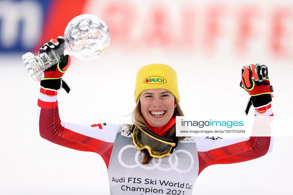 KW11 ALPINE SKIING - FIS WC Final Lenzerheide LENZERHEIDE,SWITZERLAND,20.MAR.21- ALPINE SKIING - FIS World Cup Final, slalom, ladies. Image shows Katharina Liensberger (AUT). Keywords: crystal globe. GEPAxpictures xHaraldxSteiner