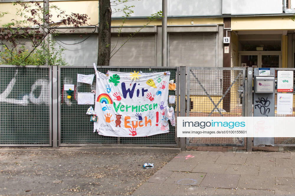 Coronavirus, Impressions from Berlin Germany, Berlin 29 04 2020 In the picture is a banner with the inscription We miss you at a closed school to see Berlin Berlin Germany