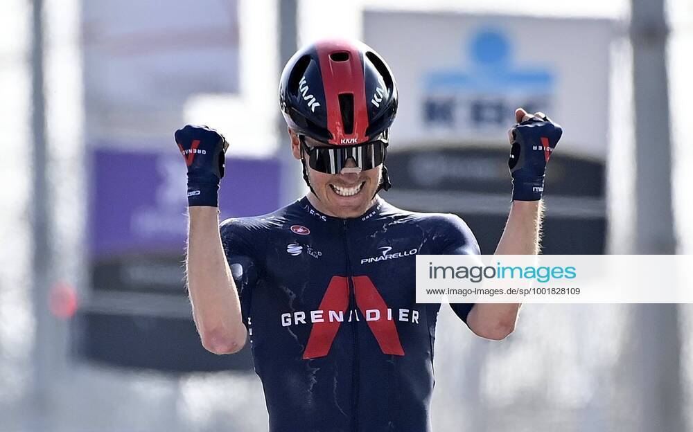 Bilder des Jahres 2021, Sport 03 März Waregem, Belgium - March 31 : VAN BAARLE Dylan (NED) of INEOS GRENADIERS celebrates the win during the UCI World Tour 75th Flanders Classics Dwars door Vlaanderen cycling race with start in Roeselare and finish in Waregem on March 31, 2021 in Waregem, Belgium, 31 03 2021 CYCLISME : A travers la Flandre - 31 03 2021 Photonews Panoramic