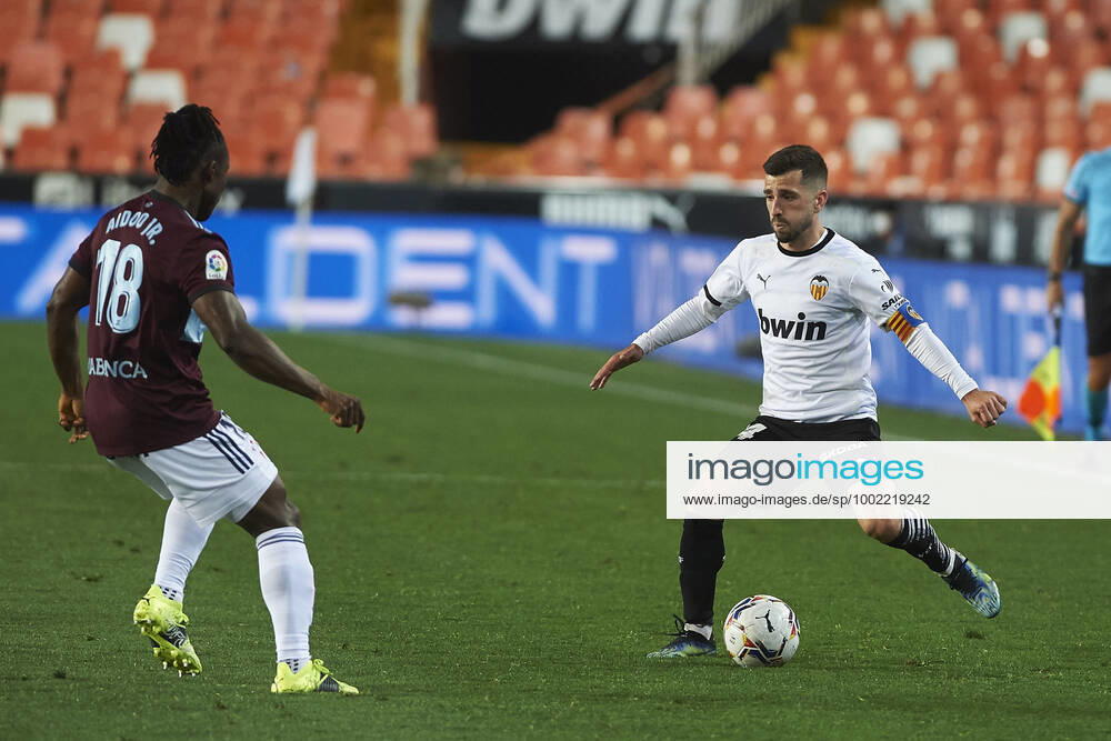 Valencia, Spain, Mestalla, FC Valencia vs Celta Vigo La Liga, Jose Luis Gaya FC Valencia and Joseph Aidoo Celta Vigo in duel Photo EU Images Online in match use limited to 45 images 15 in extra time Valencia Mestalla Spain eu-images-584