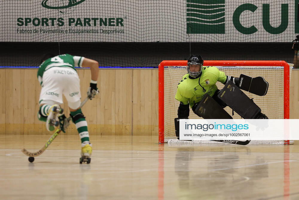 Sporting CP v OC Barcelos - Rink Hockey 1st Division Playoff Ferran Font faces Constantino Acevedo during the Rink Hockey playoffs 1st leg between Sporting CP and OC Barcelos, at Pavilhao Joao Rocha, Lisboa, Portugal, 08, May, 2021 Lisbon Portugal rico-sporting210508_np0lM