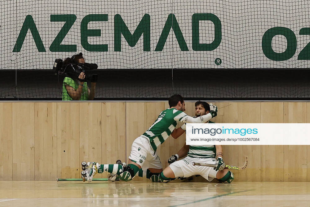 Sporting CP v OC Barcelos - Rink Hockey 1st Division Playoff Ferran Font celebrates his goal with teammates during the Rink Hockey playoffs 1st leg between Sporting CP and OC Barcelos, at Pavilhao Joao Rocha, Lisboa, Portugal, 08, May, 2021 Lisbon Portugal rico-sporting210508_npKDS