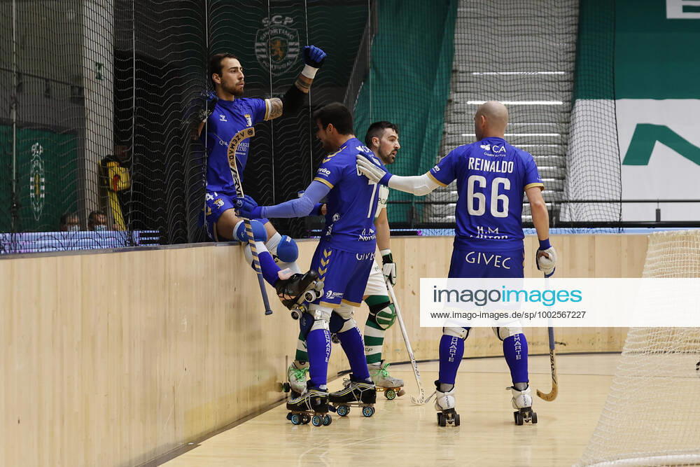 Sporting CP v OC Barcelos - Rink Hockey 1st Division Playoff Rafael Lourenco celebrates with teammates during the Rink Hockey playoffs 1st leg between Sporting CP and OC Barcelos, at Pavilhao Joao Rocha, Lisboa, Portugal, 08, May, 2021 Lisbon Portugal rico-sporting210508_npgRG