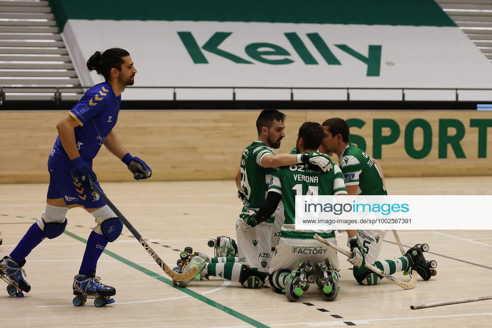 Sporting CP v OC Barcelos - Rink Hockey 1st Division Playoff Nolito Romero celebrates his goal with teammates during the Rink Hockey playoffs 1st leg between Sporting CP and OC Barcelos, at Pavilhao Joao Rocha, Lisboa, Portugal, 08, May, 2021 Lisbon Portugal rico-sporting210508_np4d9