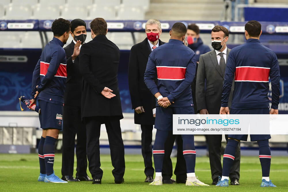 Emmanuel Macron - President de la Republique Francaise Nasser al Khelaifi - President Directeur General PSG Mauricio Pochettino - Entraineur (PSG) Marquinhos (PSG) Kylian Mbappe (PSG) Dmitry RYBOLOVLEV - president (Monaco) FOOTBALL : Finale de la Coupe de France - Monaco vs PSG - 19 05 2021 JBAutissier Panoramic