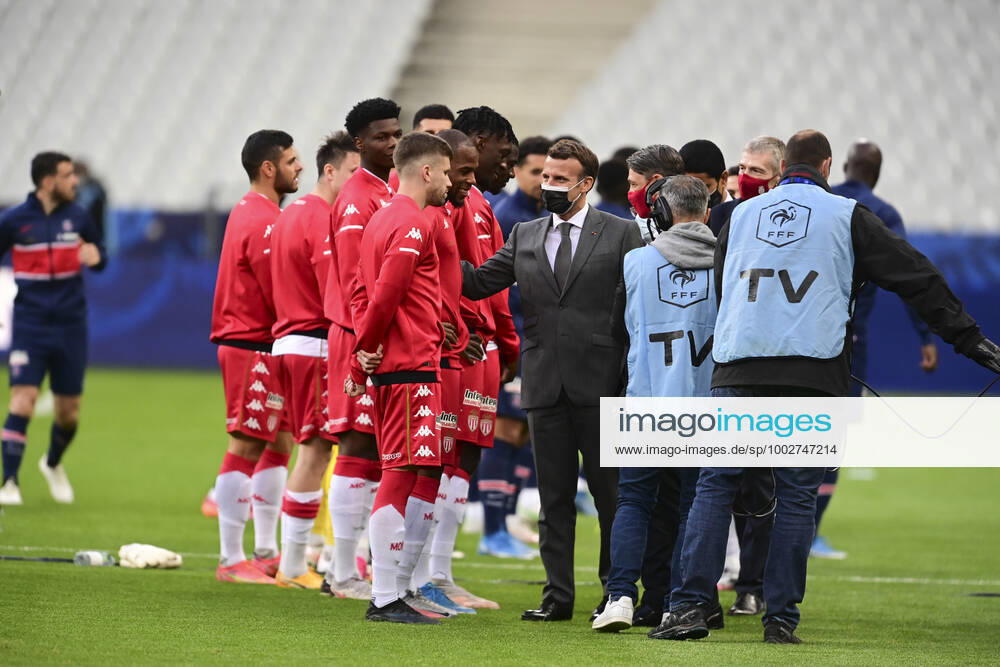 Emmanuel Macron - President de la Republique Francaise Djibril Sidibe (Monaco) FOOTBALL : Finale de la Coupe de France - Monaco vs PSG - 19 05 2021 JBAutissier Panoramic