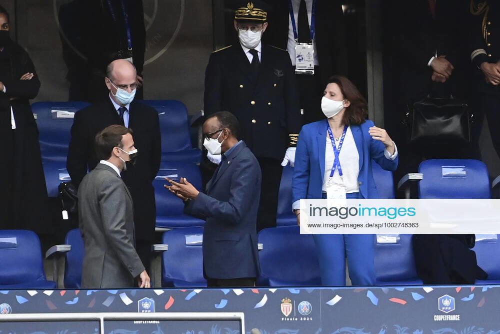 Emmanuel Macron - President de la Republique Francaise Roxana Maracineanu - ministre aupres du ministre de l Education nationale , chargee des Sports Jean Michel Blanquer - ministre de l Education nationale - de la jeunesse et des sports FOOTBALL : Finale de la Coupe de France - Monaco vs PSG - 19 05 2021 JBAutissier Panoramic