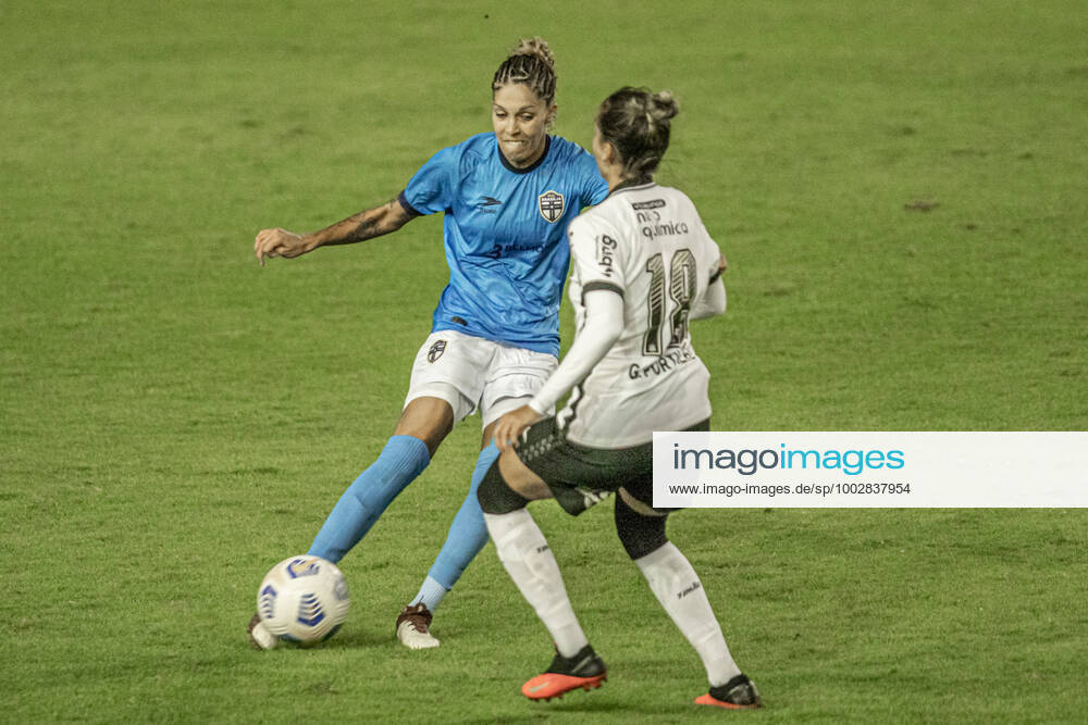 Corinthians x Real Brasília SÃO PAULO, SP - 23.05.2021: CORINTHIANS X REAL BRASÍLIA - Camila Pini and Gabi Portilho in the match between Corinthians X Real Brasíliai, valid for the 9th round of the Brazilian Series A1 Championship of 2021 Women, held at the Alfredo Schürig Stadium, in the City of São Paulo, this Sunday night (23). (Photo: Van Campos Fotoarena) x2069270x VanxCampos