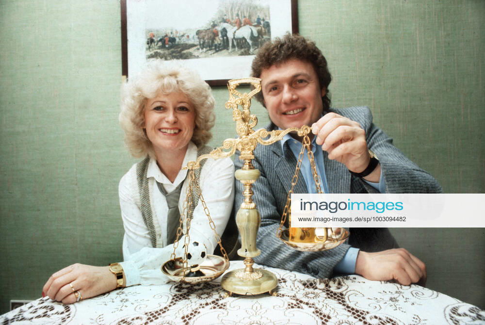 1 Football Bundesliga 1978 79 Coach Carl Heinz Rühl Borussia Dortmund with wife Lilo 15 08 1978 estimated Only for journalistic use Only for editorial use HM