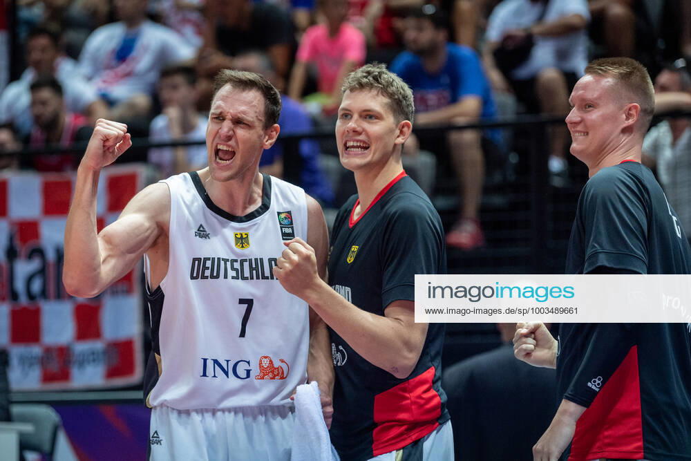 Basketball Split 03 07 2021 Olympic Qualification FIBA Olympic Qualifying Tournament 2020 Semifinals Germany GER Croatia CRO Cheers Johannes Voigtmann Germany, No 07 Moritz Wagner Germany, No 13 Robin Benzing Germany, No 12 vlnr