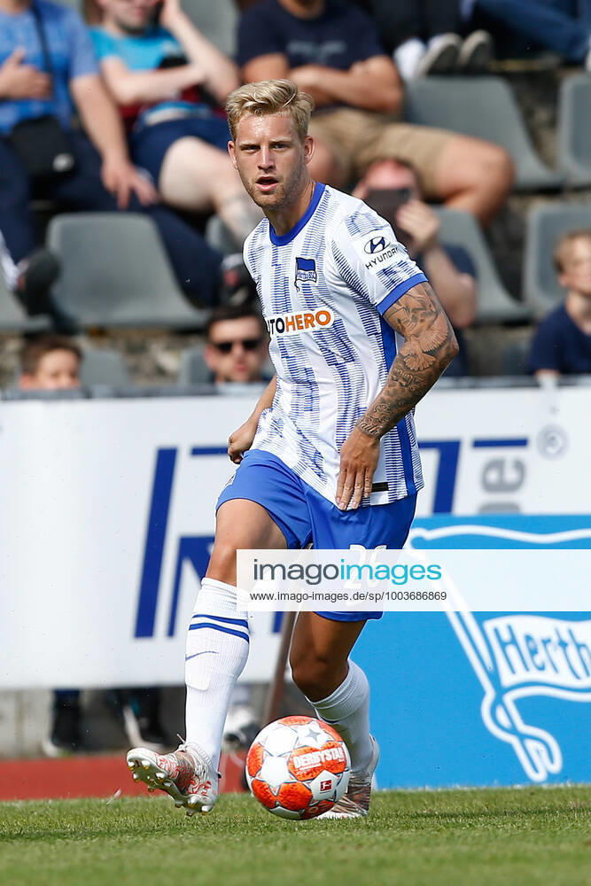 football test match, MSV Neuruppin Hertha BSC Berlin, v l Arne Arne Maier Hertha Hertha Neuruppin