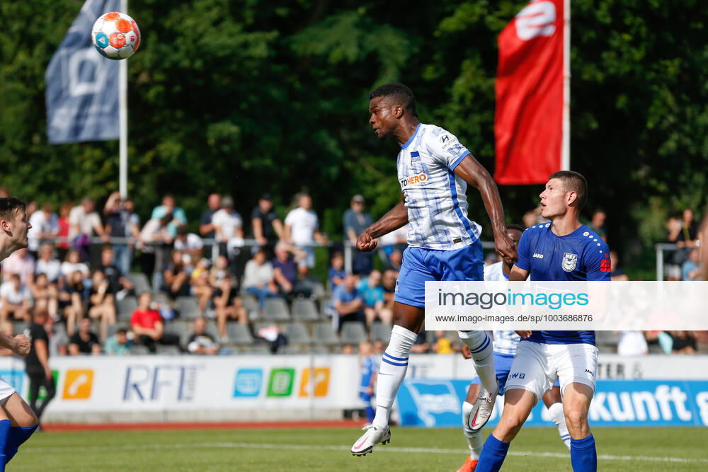 football test match, MSV Neuruppin Hertha BSC Berlin, v l Jhon Cordoba Hertha, 15 header scores goal, goal scorer, scores the goal Neuruppin