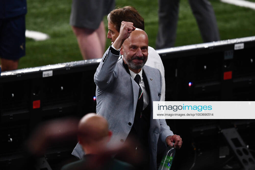 Mg Londra (Inghilterra) 06 07 2021 - Euro 2020 Italia-Spagna foto Matteo Gribaudi Image nella foto: Gianluca Vialli-Roberto Mancini