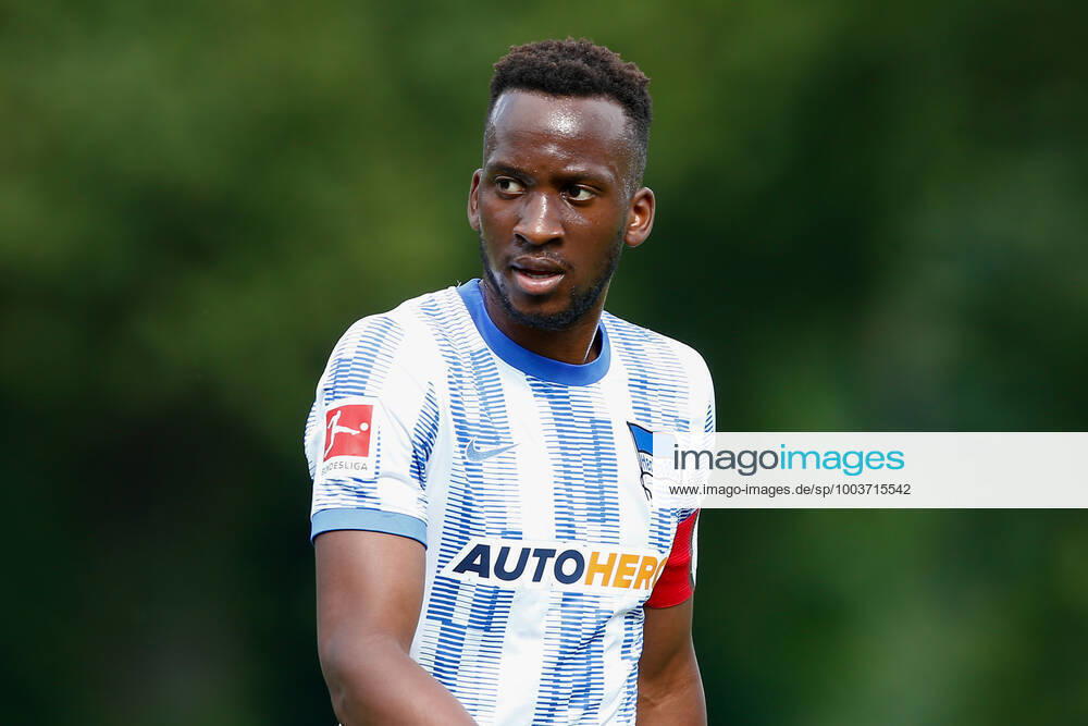football test match, MSV Neuruppin Hertha BSC Berlin, v l Dodi Lukebakio Hertha, 11 with captains armband, captain, upper body, portrait, portraet, single image Neuruppin