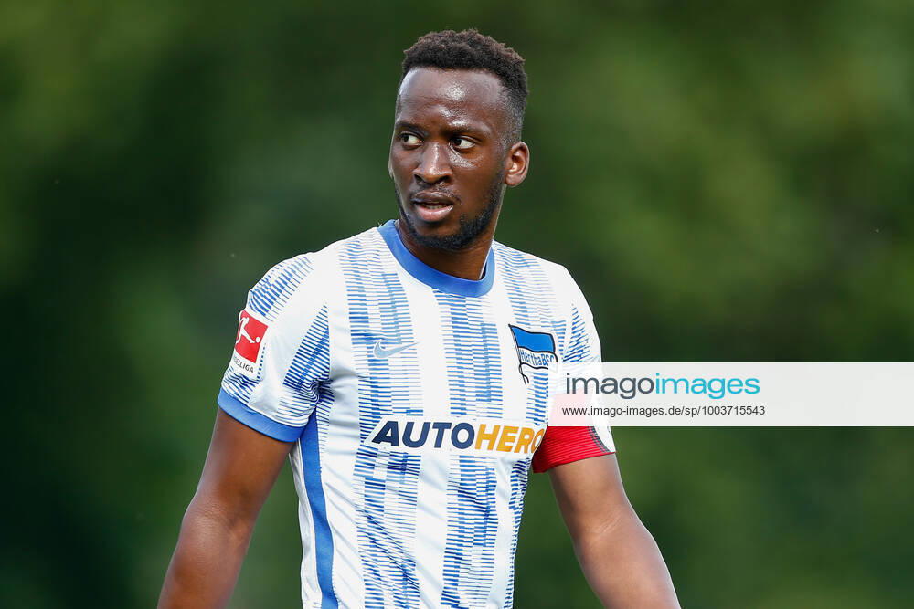 football test match, MSV Neuruppin Hertha BSC Berlin, v l Dodi Lukebakio Hertha, 11 with captains armband, captain, upper body, portrait, portraet, single image Neuruppin