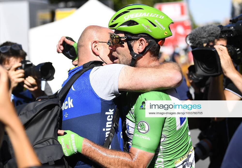 CARCASSONNE, FRANCE - JULY 09 : CAVENDISH Mark (GBR) of DECEUNINCK - QUICK-STEP celebrates the win during stage 13 of the 108th edition of the 2021 Tour de France cycling race, a stage of 219,9 kms between Nimes and Carcassonne. on July 9, 2021 in Carcassonne, France, 9 07 2021 CYCLISME : Tour de France 2021 - Etape 13 - Nimes to Carcassonne - 09 07 2021 PHOTONEWS PANORAMIC