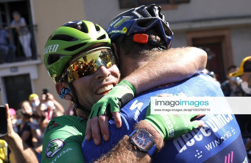 CARCASSONNE, FRANCE - JULY 09 : CAVENDISH Mark (GBR) of DECEUNINCK - QUICK-STEP celebrates the win during stage 13 of the 108th edition of the 2021 Tour de France cycling race, a stage of 219,9 kms between Nimes and Carcassonne. on July 9, 2021 in Carcassonne, France, 9 07 2021 CYCLISME : Tour de France 2021 - Etape 13 - Nimes to Carcassonne - 09 07 2021 PHOTONEWS PANORAMIC