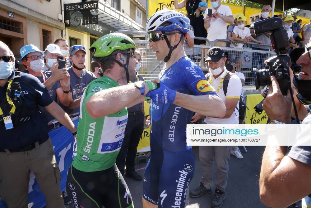 CARCASSONNE, FRANCE - JULY 09 : CAVENDISH Mark (GBR) of DECEUNINCK - QUICK-STEP celebrates the win during stage 13 of the 108th edition of the 2021 Tour de France cycling race, a stage of 219,9 kms between Nimes and Carcassonne. on July 9, 2021 in Carcassonne, France, 9 07 2021 CYCLISME : Tour de France 2021 - Etape 13 - Nimes to Carcassonne - 09 07 2021 PHOTONEWS PANORAMIC