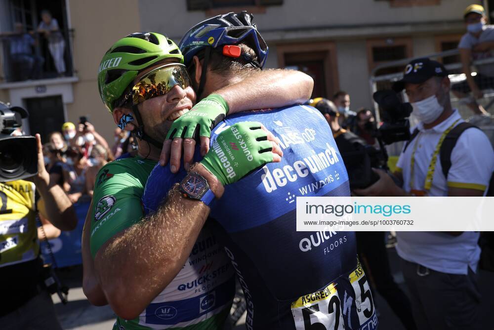 CARCASSONNE, FRANCE - JULY 09 : CAVENDISH Mark (GBR) of DECEUNINCK - QUICK-STEP celebrates the win during stage 13 of the 108th edition of the 2021 Tour de France cycling race, a stage of 219,9 kms between Nimes and Carcassonne. on July 9, 2021 in Carcassonne, France, 9 07 2021 CYCLISME : Tour de France 2021 - Etape 13 - Nimes to Carcassonne - 09 07 2021 PHOTONEWS PANORAMIC