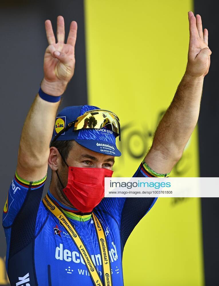 CARCASSONNE, FRANCE - JULY 09 : CAVENDISH Mark (GBR) of DECEUNINCK - QUICK - STEP pictured during the podium ceremony during stage 13 of the 108th edition of the 2021 Tour de France cycling race, a stage of 219,9 kms between Nimes and Carcassonne. on July 9, 2021 in Carcassonne, France, 9 07 2021 CYCLISME : Tour de France 2021 - Etape 13 - Nimes to Carcassonne - 09 07 2021 PHOTONEWS PANORAMIC