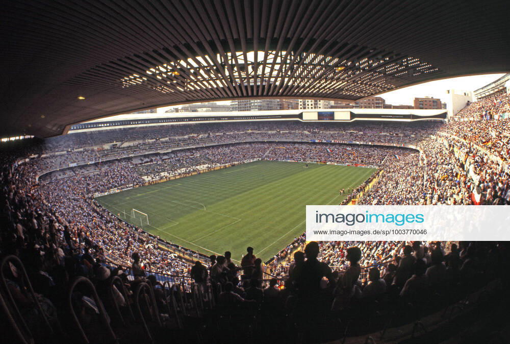 11 07 82 Italy Germany Spain, Madrid, 11 07 1982, Football, FIFA World Cup 1982 in Spain, Final, Italy FRG Germany DFB 3 1 Overview Estadio Santiago Bernabeu